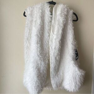 ANA Faux Fur Off White Hooded Vest NWT Women’s Size Large